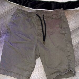 Hollister Men's Olive Athletic/Casual Shorts